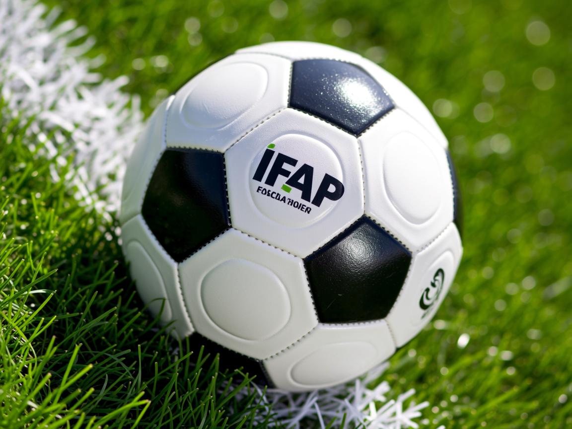 九游体育-“简阳文体中心篮球赛：赛场变身绝对热力舞台”  第3张